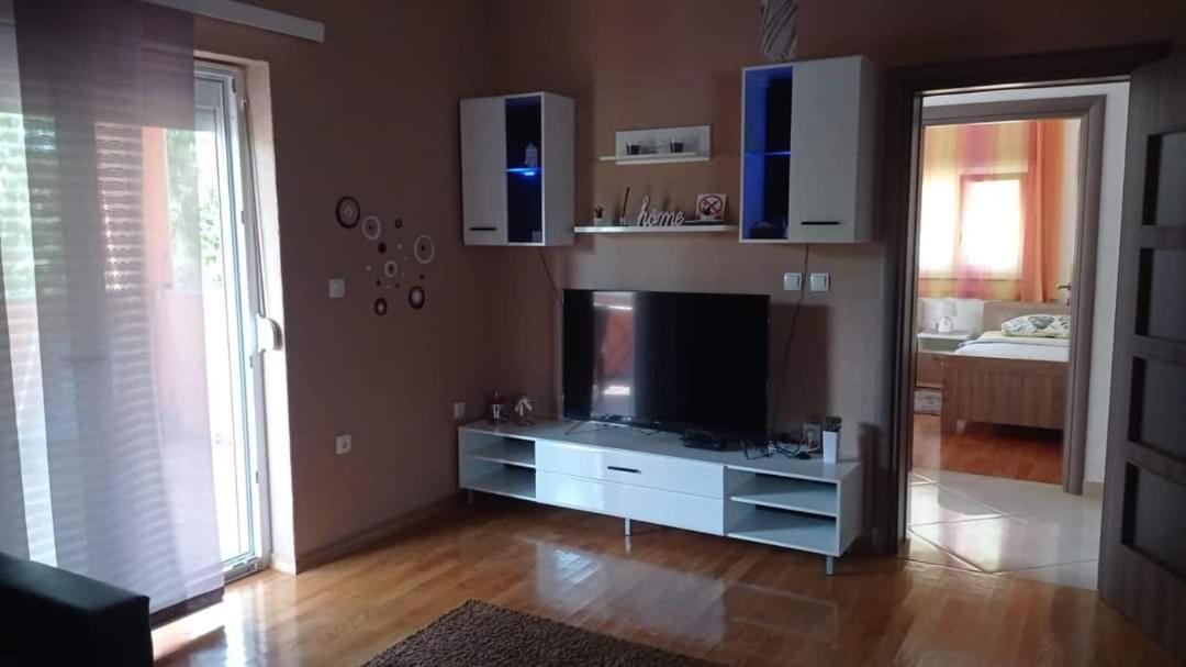 Apartman Dora Sukošan Eksteriør billede
