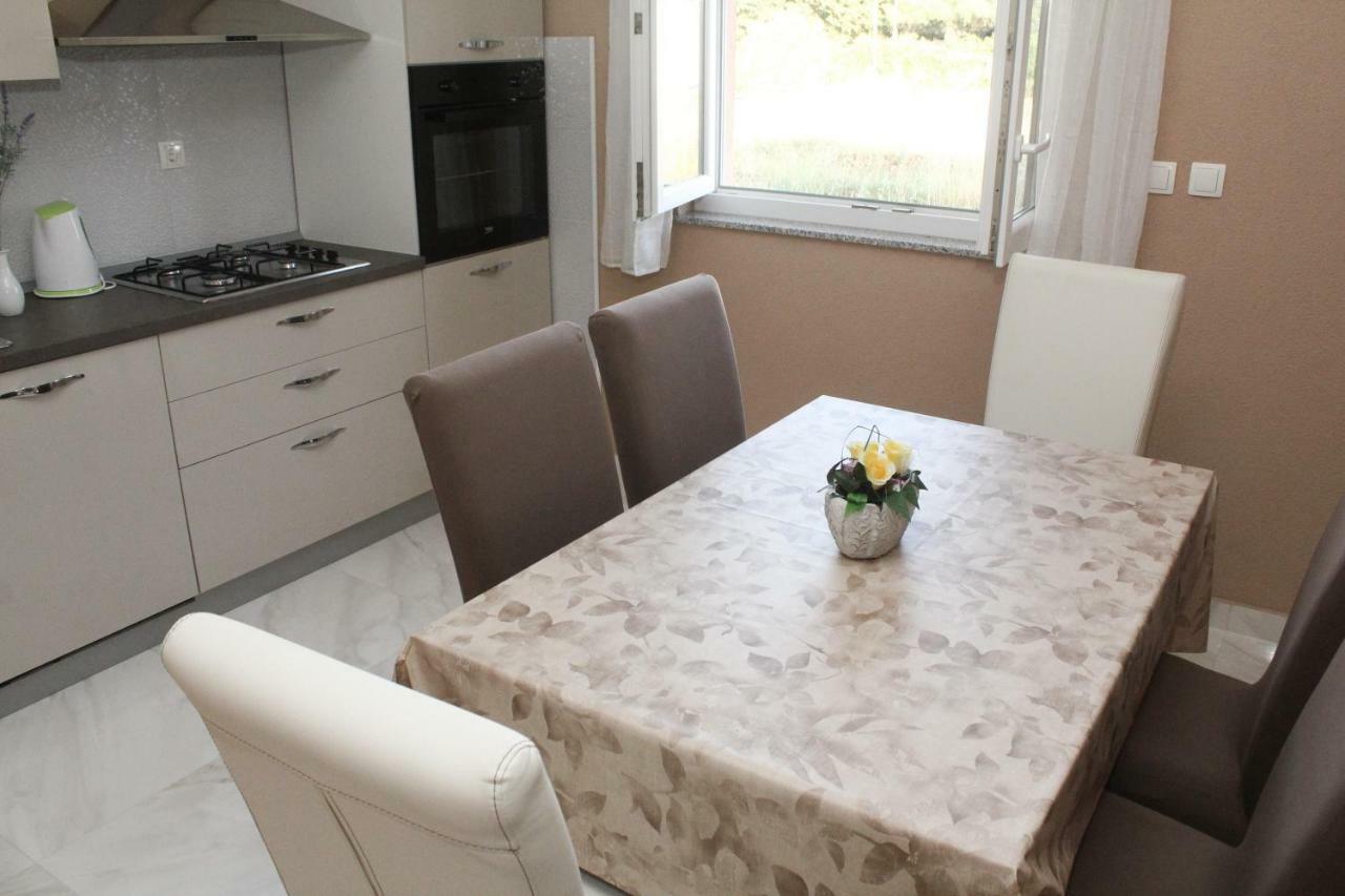 Apartman Dora Sukošan Eksteriør billede